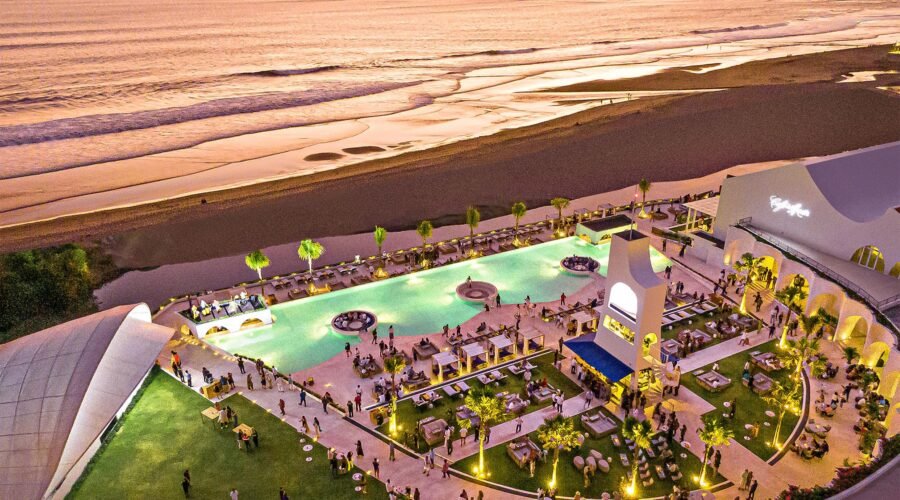 Best Beachfront Venue for Sunset Events